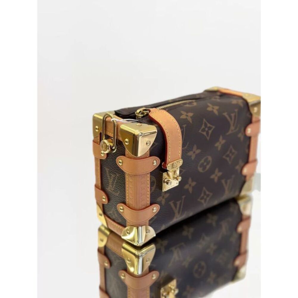 Louis Vuitton Women Pre-Loved Bag Very Good Condition - Picture 5 of 7